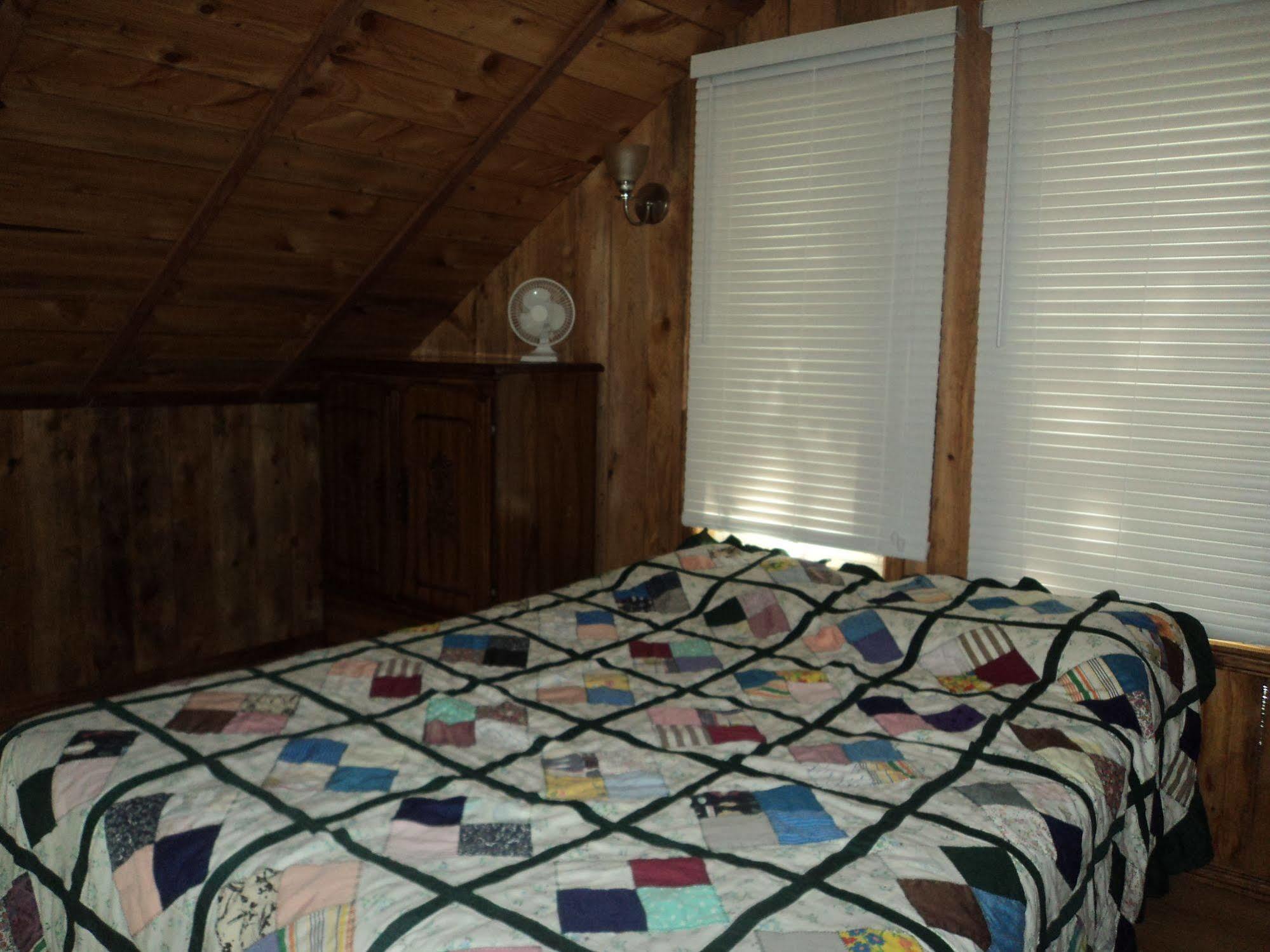 Auberge Papillon Lune Richmond Esterno foto